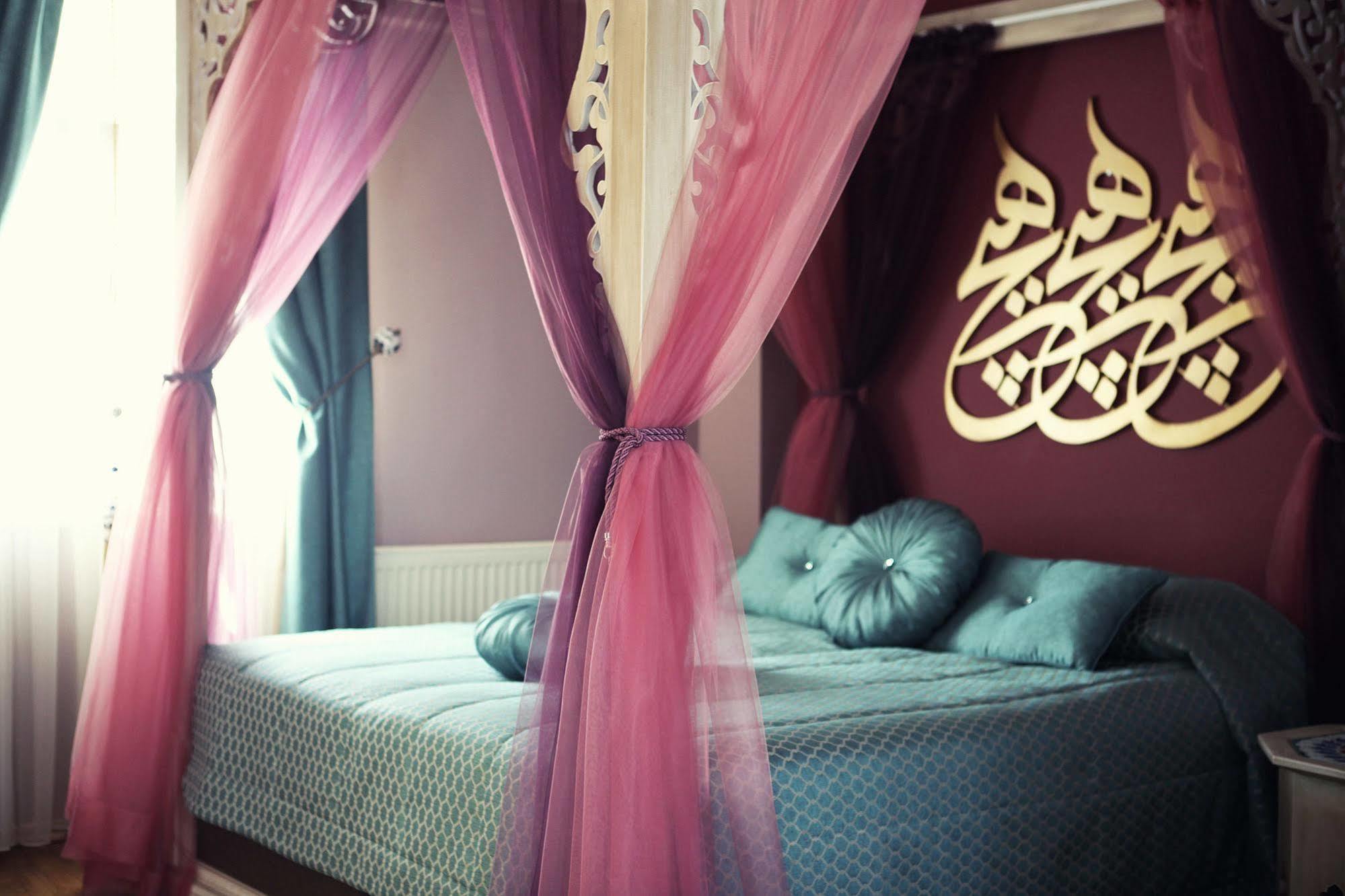 Kervan Hotel อิสตันบูล ภายนอก รูปภาพ