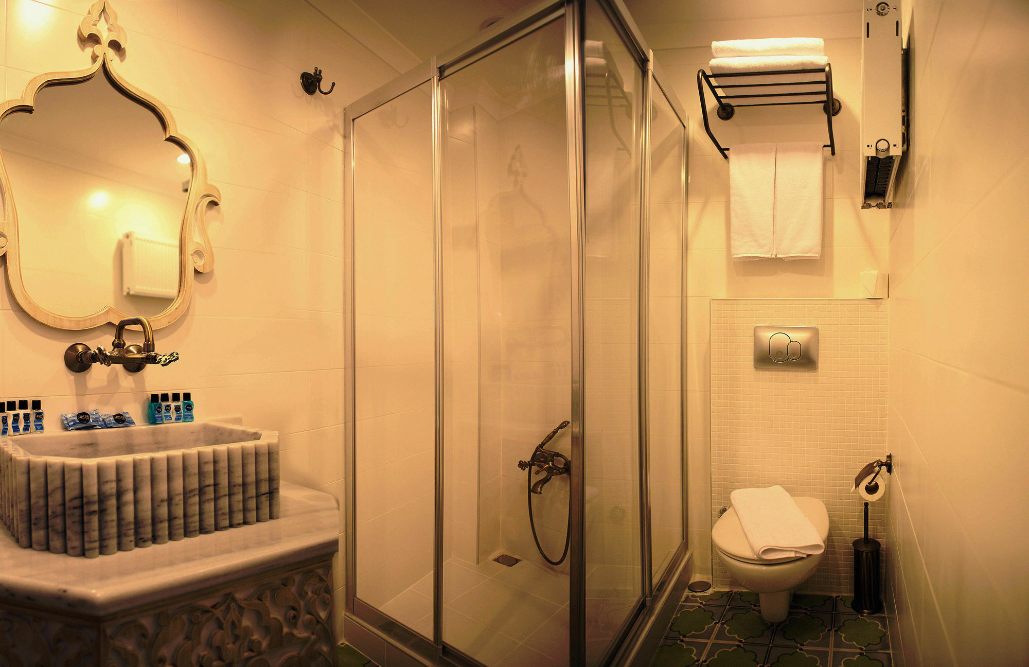 Kervan Hotel อิสตันบูล ภายนอก รูปภาพ